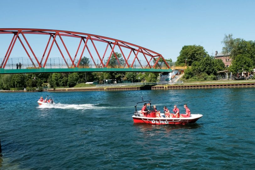 Die DLRG lädt im Jahr 2023 zur Wacheröffnung auf dem Rhein-Herne-Kanal - hier ein Archivbild aus dem Jahr 2018.