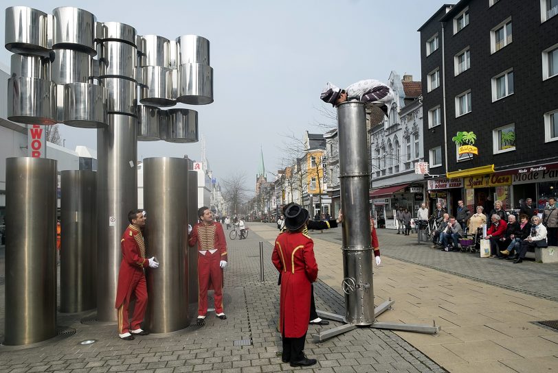 Roncalli beim Außentermin am City-Center.