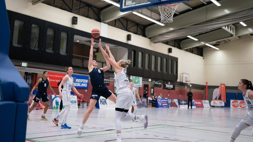 Die Basketballerinnen vom Herner TC gewinnen am Mittwoch (2.3.2022) mit 85:69 gegen die Capitol Bascats Düsseldorf.