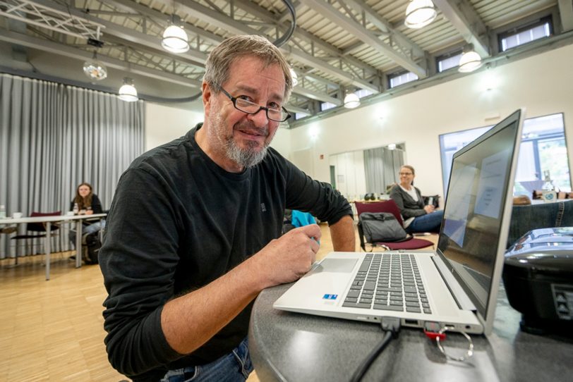 Zuletzt beleuchtete Volker Schattenberg von der Brücke Dortmund e.V. die Täterperspektive und trug damit zu einem umfassenderen Verständnis der Zusammenhänge im Kinderschutz bei.