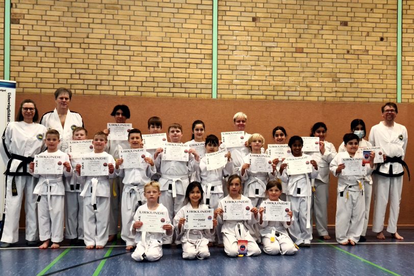 20 Kinder bestanden ihre Taekwon-Do Prüfung beim TKD-Wanne am Sonntag 29.Mai 2022.