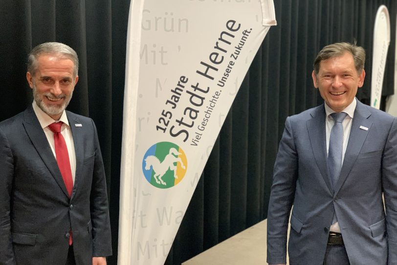 Fastenbrechen 2022: Yunus Ulusoy von der Stiftung Zentrum für Türkeistudien und Integrationsforschung im Gespräch mit OB Dr. Dudda.