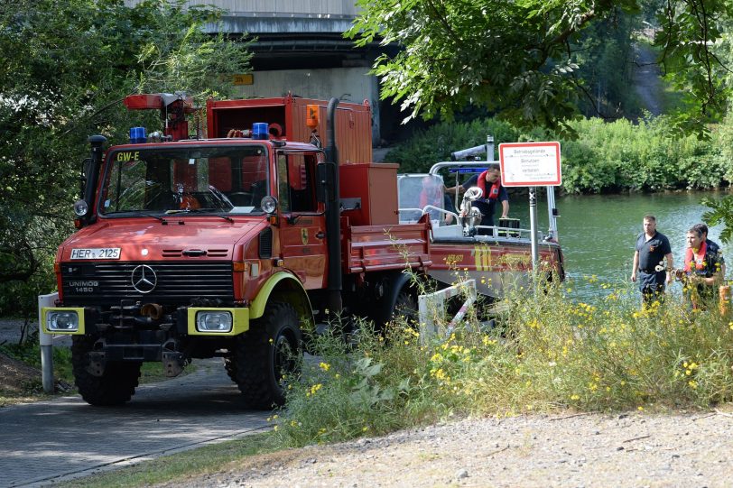 Einsatz BF Herne am Kanal