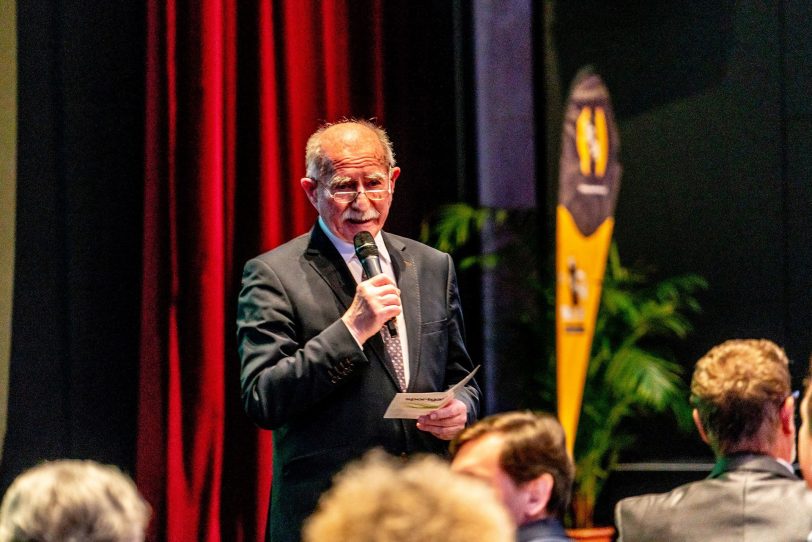 Werner Hansch in seinem Element - während einer Sportlerehrung.