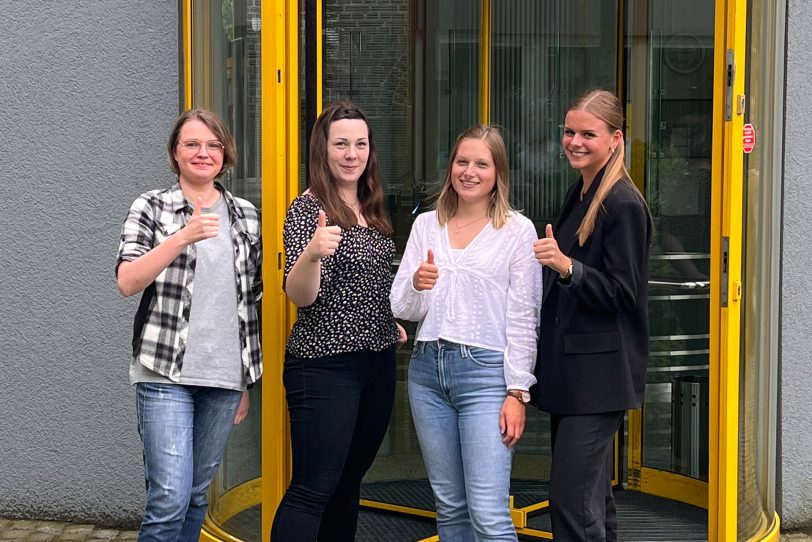 Die neuen Azubis des NWB Verlages.