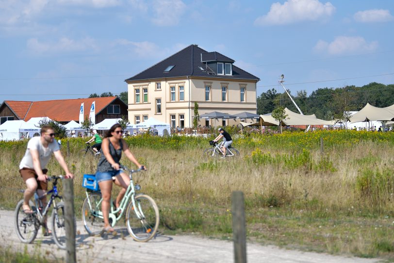 Bei dem großen Emscher-Picknick stehen die Themen Bewegung, Spaß und gesundes Essen im Vordergrund.