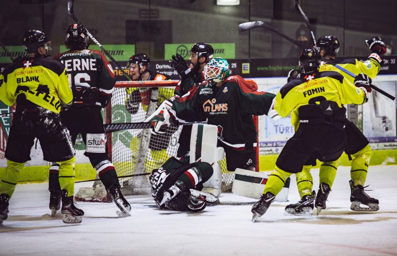 Wie bereits in den beiden Heimspielen, war auch das zweite Auswärtsspiel in Krefeld eine umkämpfte Angelegenheit..