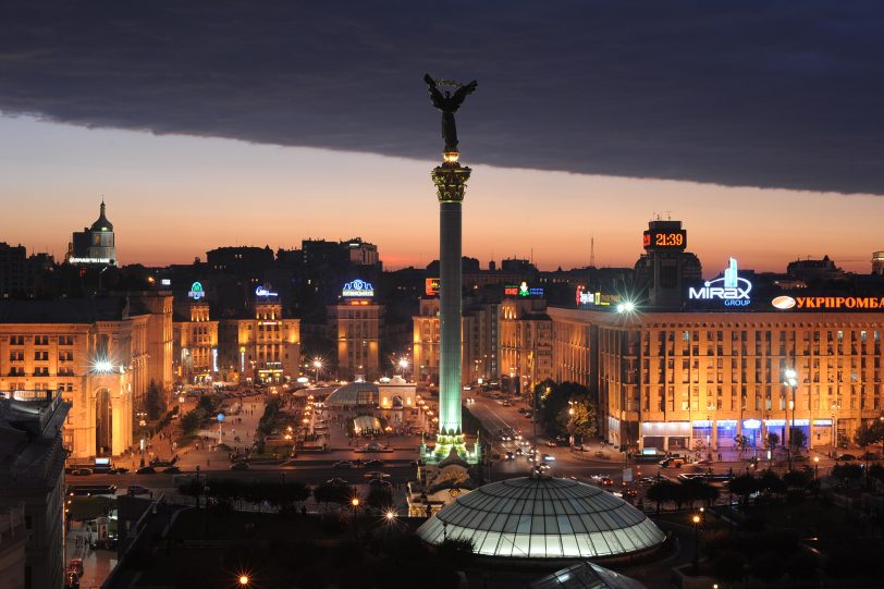 Für aus der Ukraine geflüchtete Menschen, hier der Blick auf den Majdan in Kiew mit dem Unabhängigkeitsdenkmal der Ukraine, wird an der Bonifatiuskirche die neue Koordinierungsstelle eröffnet.