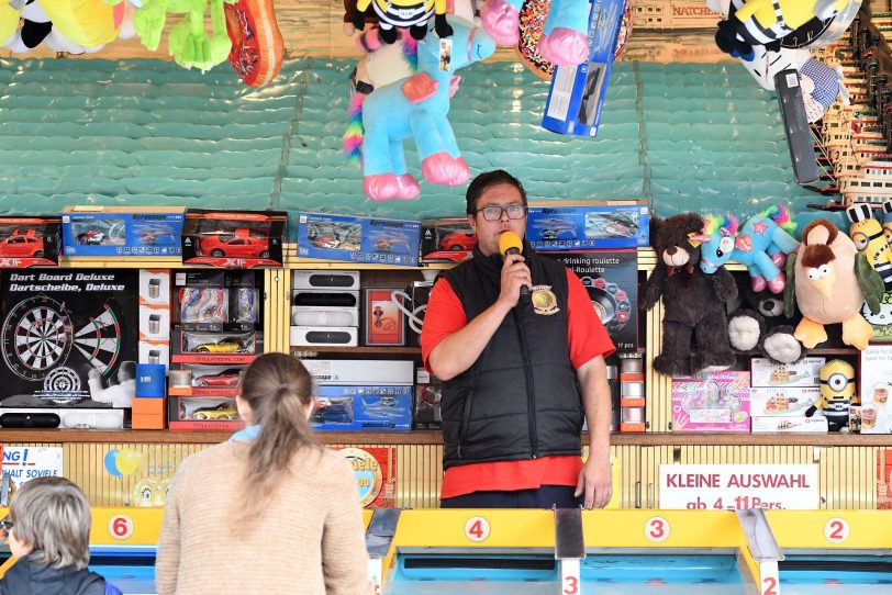 Arbeiten auf der Cranger Kirmes.