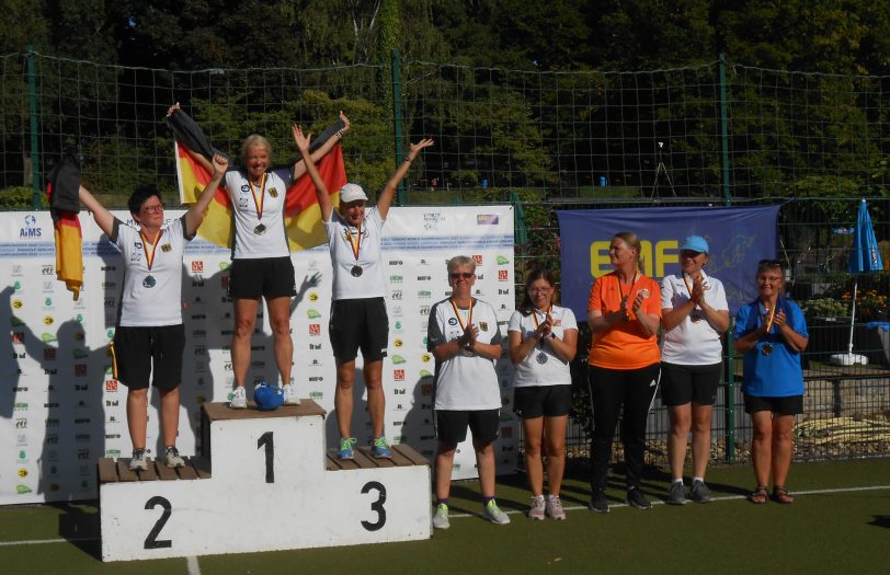 Die deutschen Spielerinnen waren bei der Minigolf WM erfolgreich.