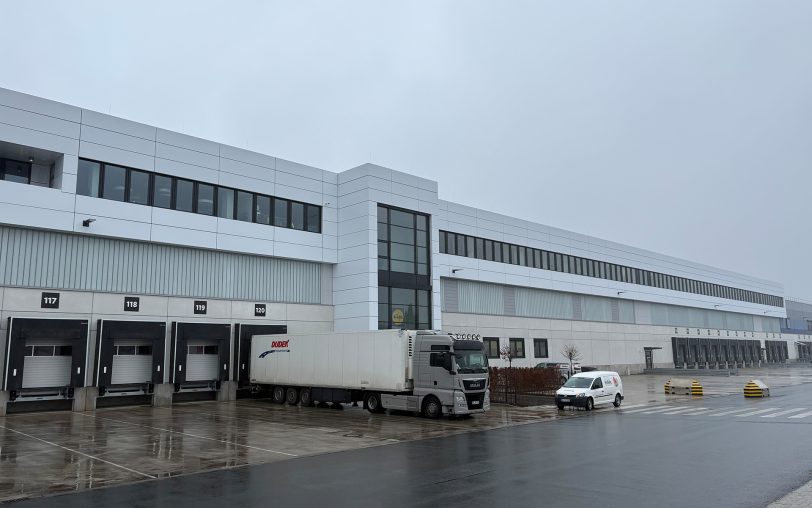 Das Verwaltungs- und Warenverteilzentrum 