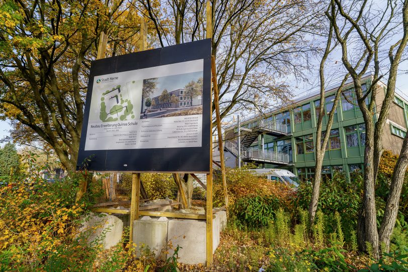 Der Anbau der Quinoa-Schule wächst in die Höhe.