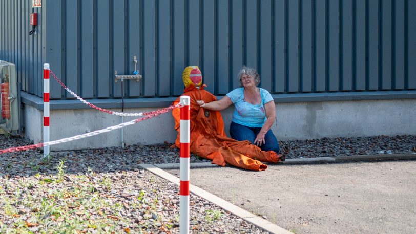 Die Feuerwehr Herne übte mit verschiedenen Organisationen sowie Medizinstudenten des Marien Hospital Herne den Ernstfall. Simuliert wurden eine Explosion am Steag-Kraftwerk sowie zwei Verkehrsunfälle mit zahlreichen "Verletzten".