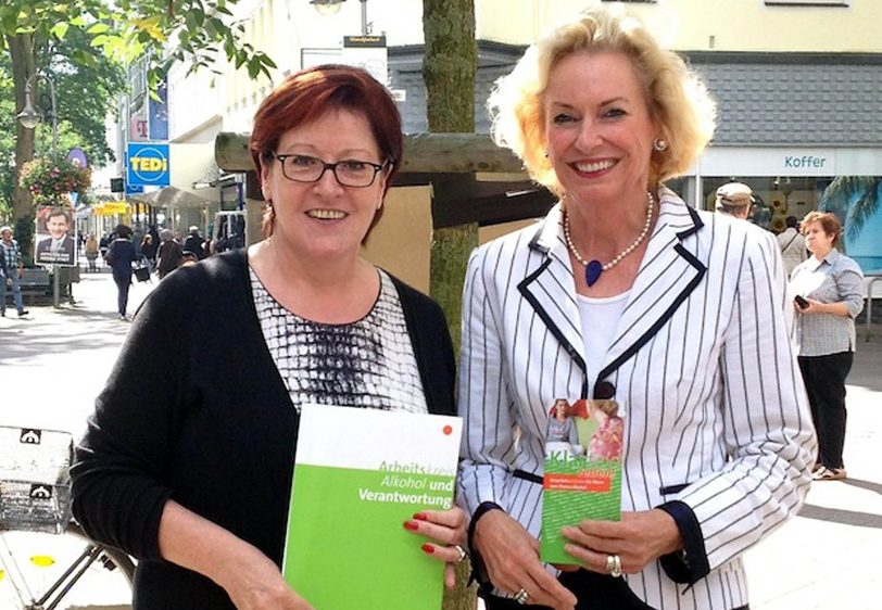 v.l. Ingrid Fischbach, Angelika Wiesgen-Pick (BSI).