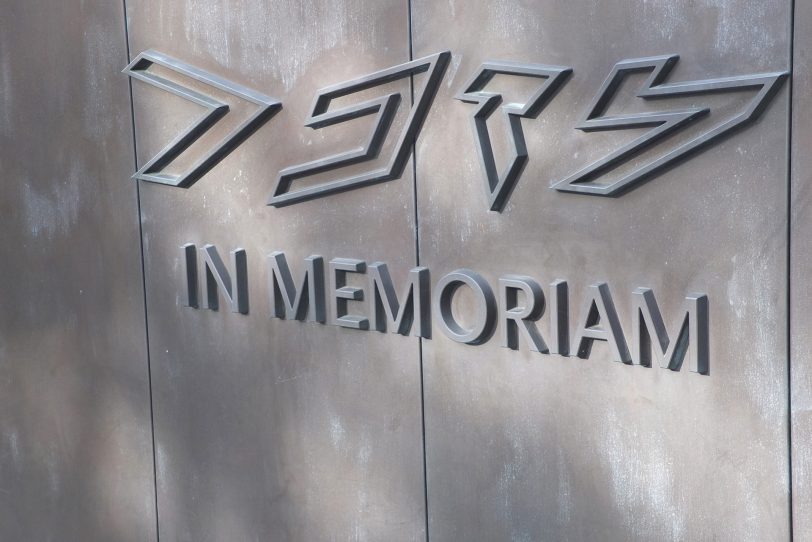 Die Gruppe besuchte auch das 'Nationaal Holocaust Namenmonument' in Amsterdam.
