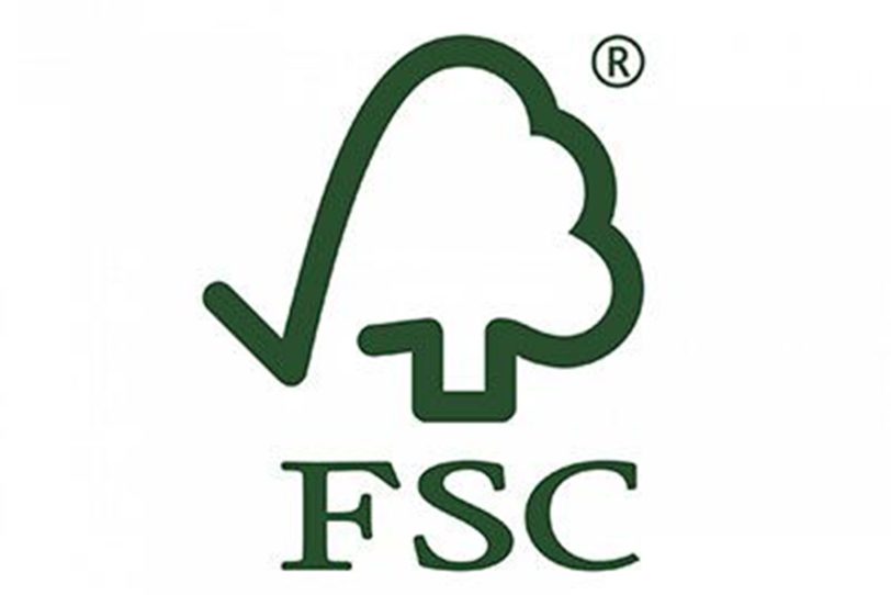 Bei Küchenrolle, Taschentücher und Co Recyclingprodukte bevorzugen.
