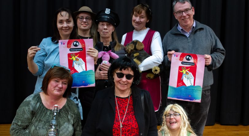 Ensemble des Theaters im Volkshaus.