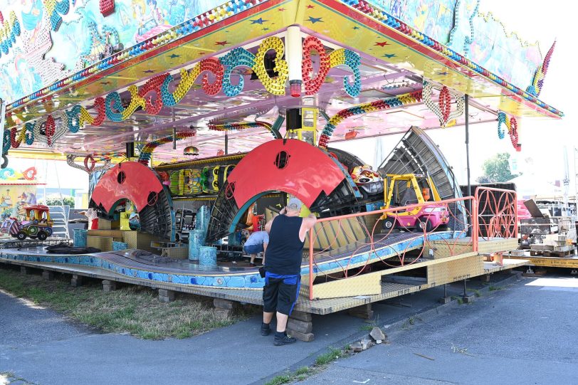 Aufbau der Cranger Kirmes 2022 - Stand 24.07.2022