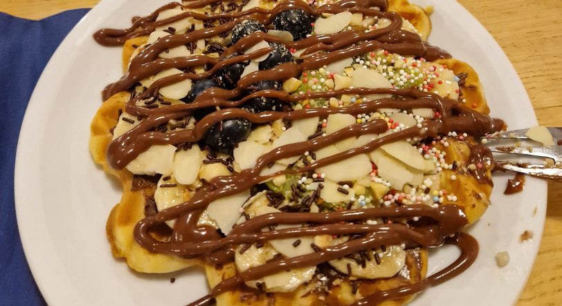 Die Teilnehmer ließen sich leckere Waffeln schmecken.