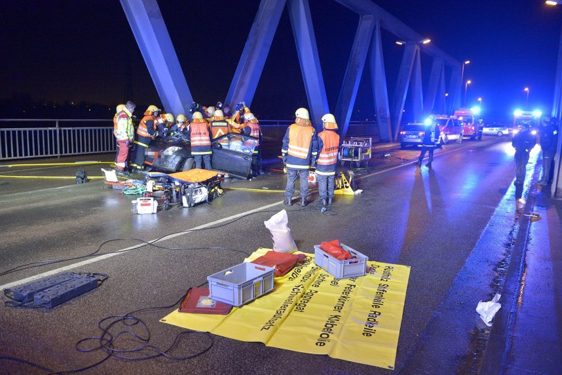 Unfall auf der Kanalbrücke Dorstener Straße.