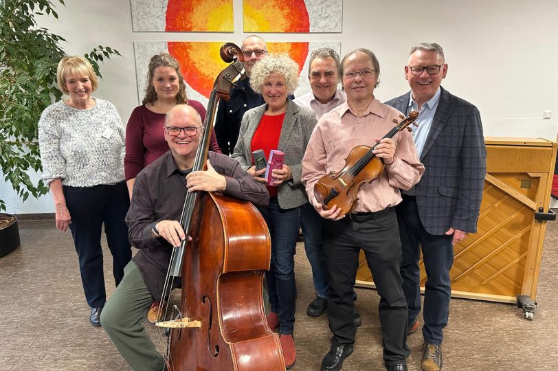 Mitglieder vom SPD Ortsverein Herne Stamm besuchten in der Vorweihnachtszeit 2025 Senioren im Eva-von-Tiele-Winckler-Haus.