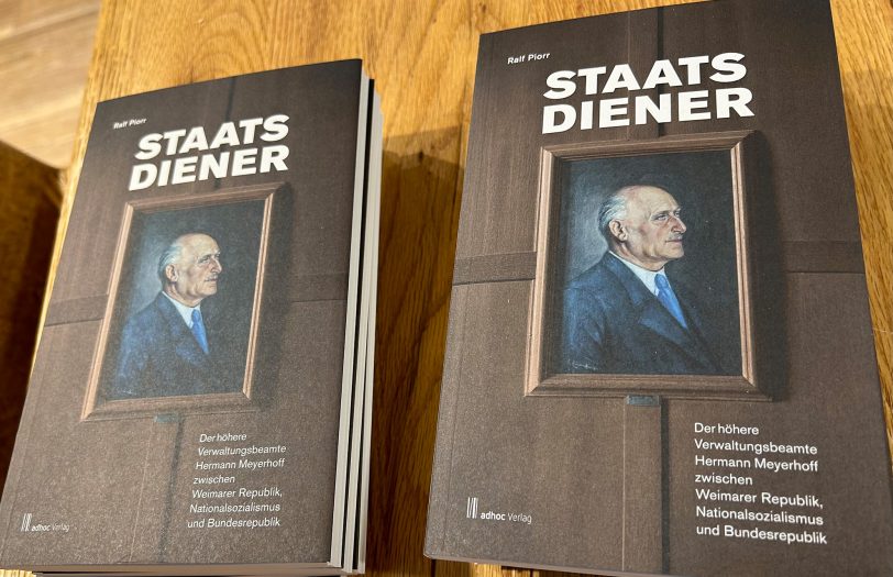 'Der Staatsdiener' arbeitet sich an er Biografie von Herrmann Meyeryshoff ab und ist für 15 Euro zu erwerben.