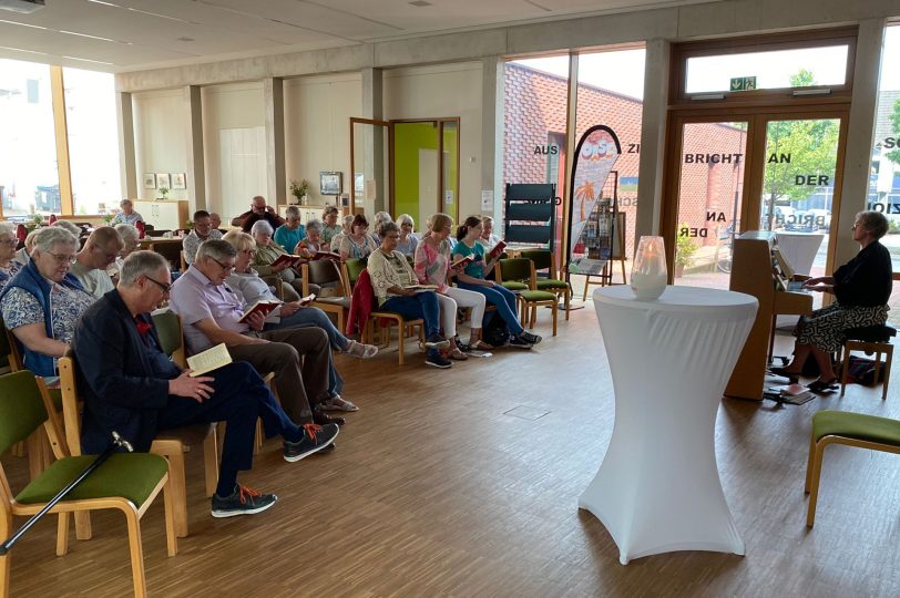 Sonntags trifft man sich in Zion – zum Mitsingen.