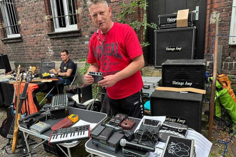 Flohmarkt am Stennert Musiker-Treff.