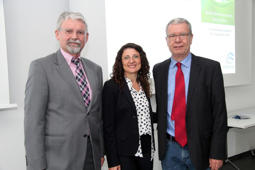 Chefärztin Luljeta Korca mit Dr. Klaus Friedrich Becher (l.) und Prof. Dr. Andreas Wiedemann.