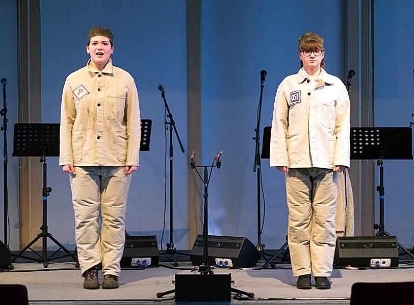 Die EFG-Schüler bei ihrem Auftritt in Berlin am 28.1.2015.