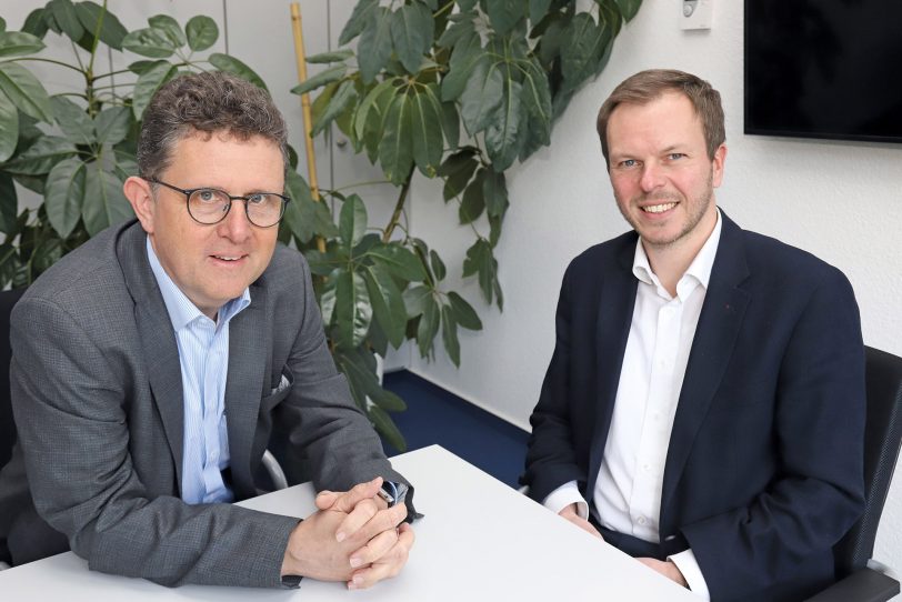 v.l. Bernd Samson geht, Matthias Jacobstroer kommt. Geschäftsführer Wittekindshof.