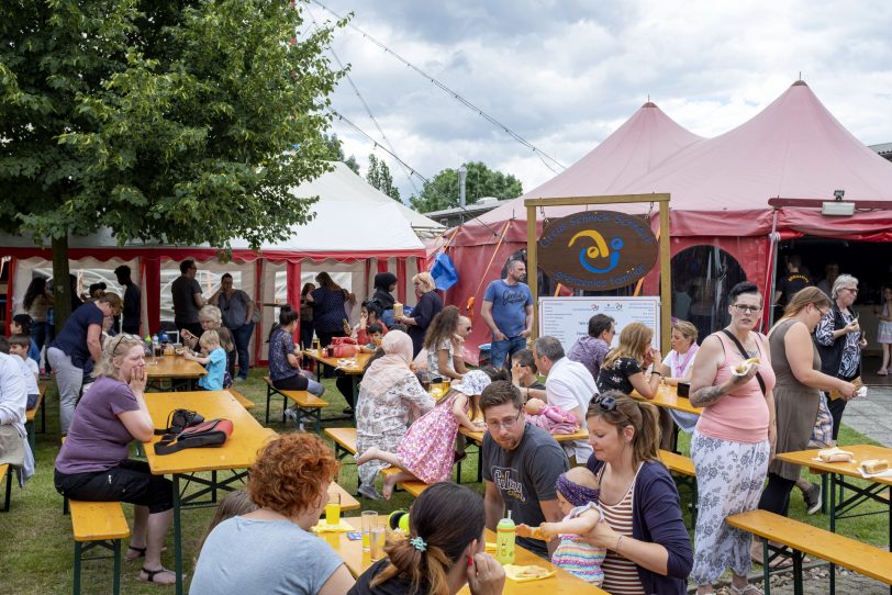 „Kuriosum“: Öffentliche Generalprobe beim Familiencircus Schnick-Schnack in Herne (NW), am Sonntag (16.06.2019).