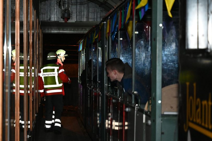 DRK-Übung am Bahnhof Gysenberg