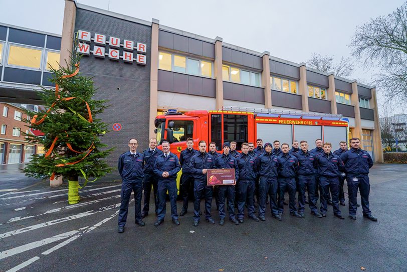 Die derzeit bei der Herner Feuerwehr in Ausbildung befindlichen Brandmeisteranwärter haben in der Weihnachtszeit eine Spendenaktion zugunsten des Kinderhospizes „Arche Noah“ gestartet.