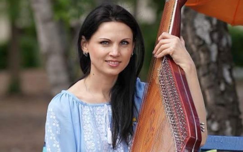 Beim Deutsch-Ukrainischen Benefizkonzert ist unter anderem Svitlana Novak (im Bild) vom Duo