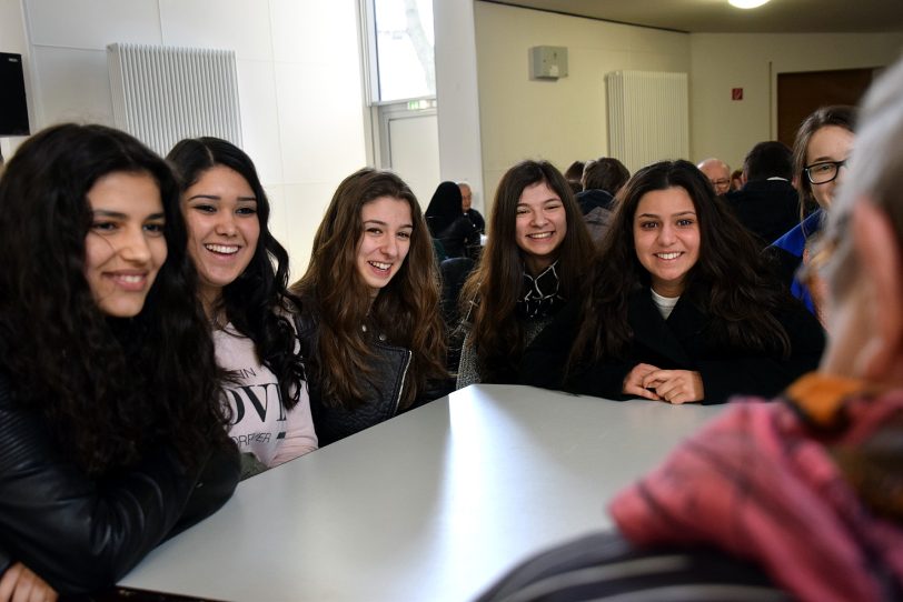 Die Aktion Zeitzeugen zu Gast an der Realschule Crange.