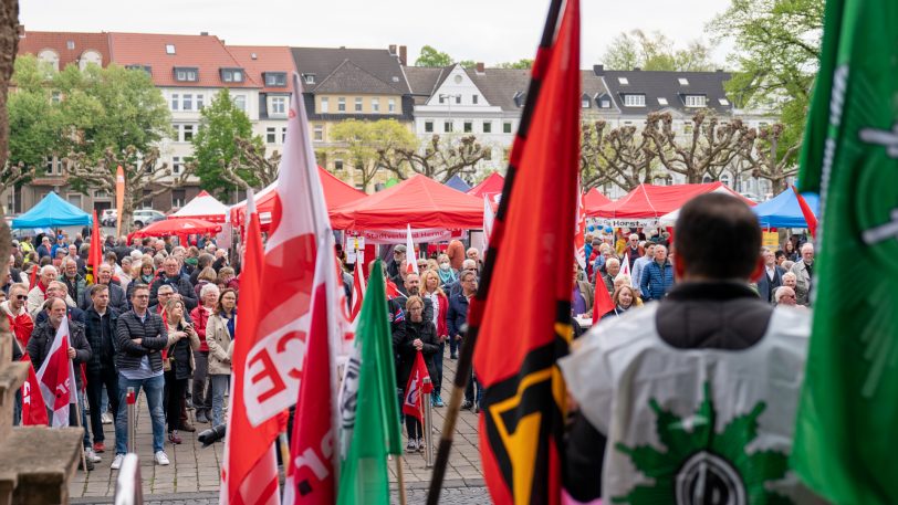 1. Mai-Kundgebung 2022 auf dem Rathausplatz.