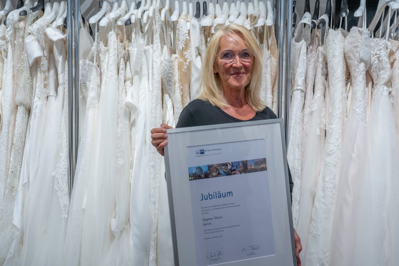 25-jähriges Jubiläum des Brautmodengeschäfts White Design Rhein.