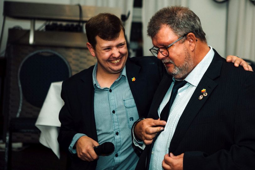 Tobias und Vater Olaf Weichert.