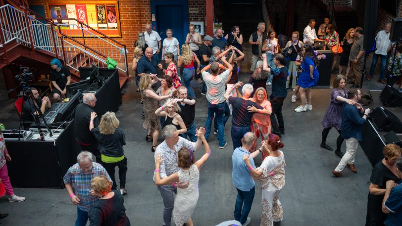 Die Cubanische Nacht am Samstag (27.7.2024) in den Flottmann-Hallen - kurzfristig gab es einen Umzug vom Schloss Strünkede.