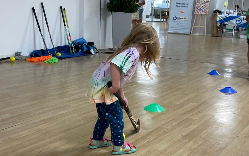 Bei „Willkommen im Club“ im City Center konnten Kinder spielerisch Hockey kennenlernen.