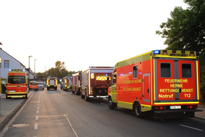 Einsatz der Feuerwehr an der Schloßstraße in Herne-Wanne.