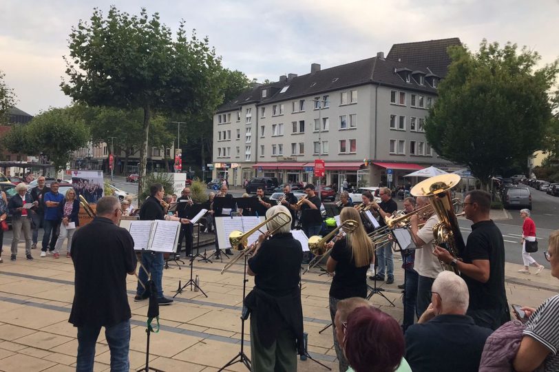 Der CVJM Posaunenchor hatte zu einer Serenade auf die Stadtterrasse eingeladen.