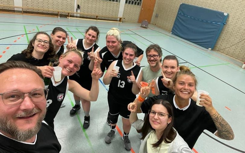 Glückwunsch: Die Ruhrpott Baskets-Damen feiern mit dem Sieg gegen Wulfen den Aufstieg in die Oberliga.