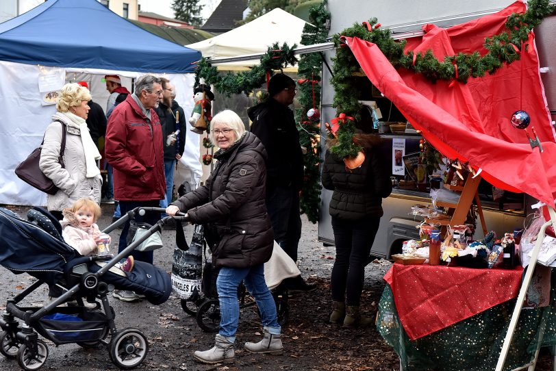 Impressionen vom 10. Mond-Weihnachtsmarkt.