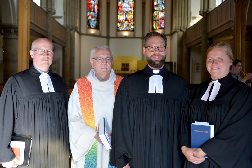 v.l. Arno Wittekind, Georg Birwer, Kornelius Heering, Melanie Jansen - luden zum Open-Air-Gottesdienst.