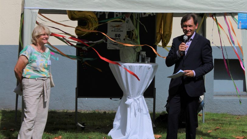 Die Kita Plutostraße feierte 50-jähriges Jubiläum, OB Dr. Frank Dudda gratulierte.