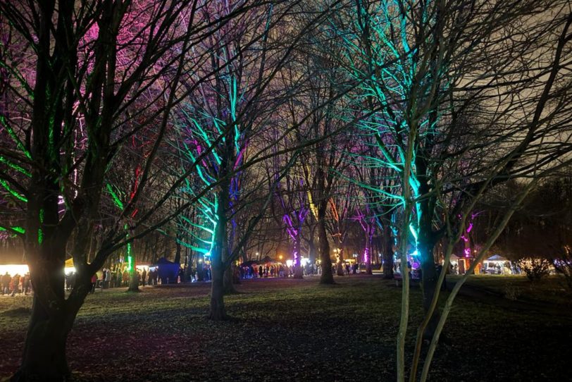 Dritter Waldweihnachtsmarkt im Kunstwald Teutoburgia.