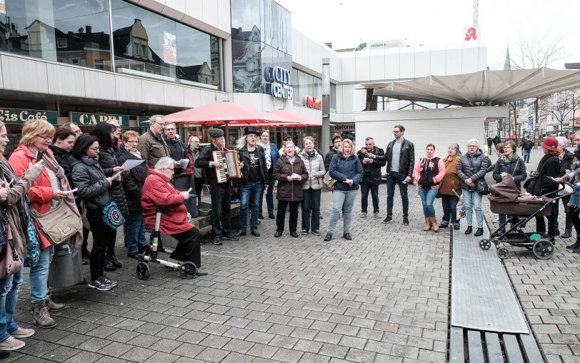 Der Flashmob sang das Steigerlied.