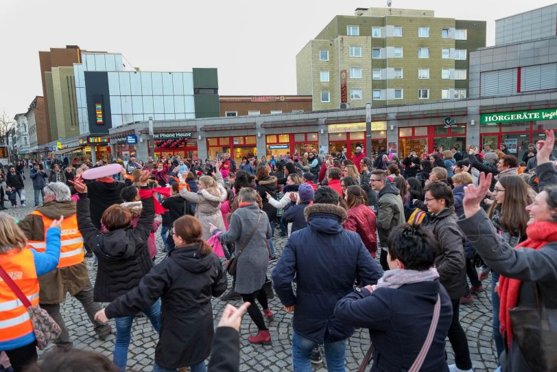 Normalerweise kommen zahlreiche Menschen auf den Robert Brauner Platz.